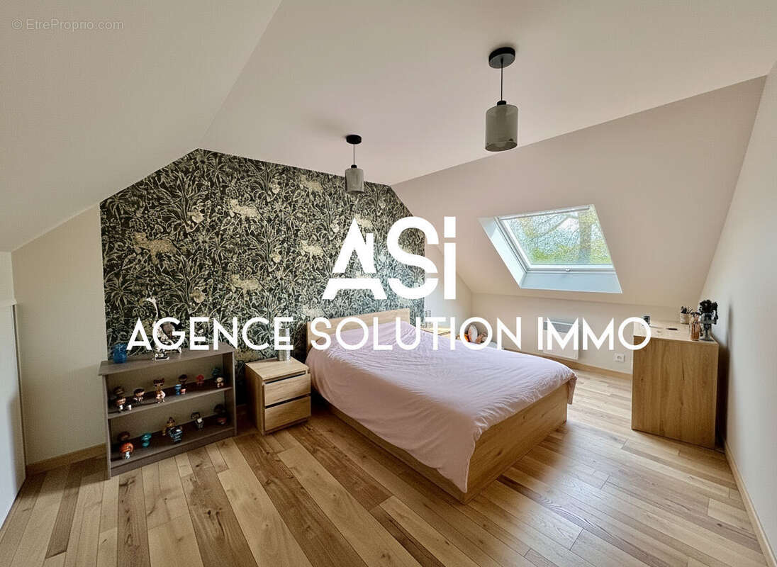 Maison à SAINT-OUEN-DES-TOITS