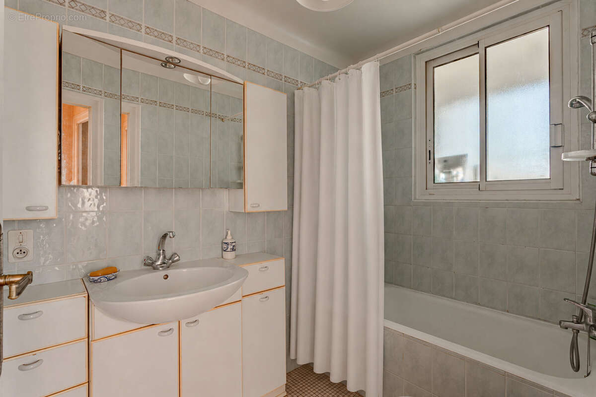 Appartement à URRUGNE