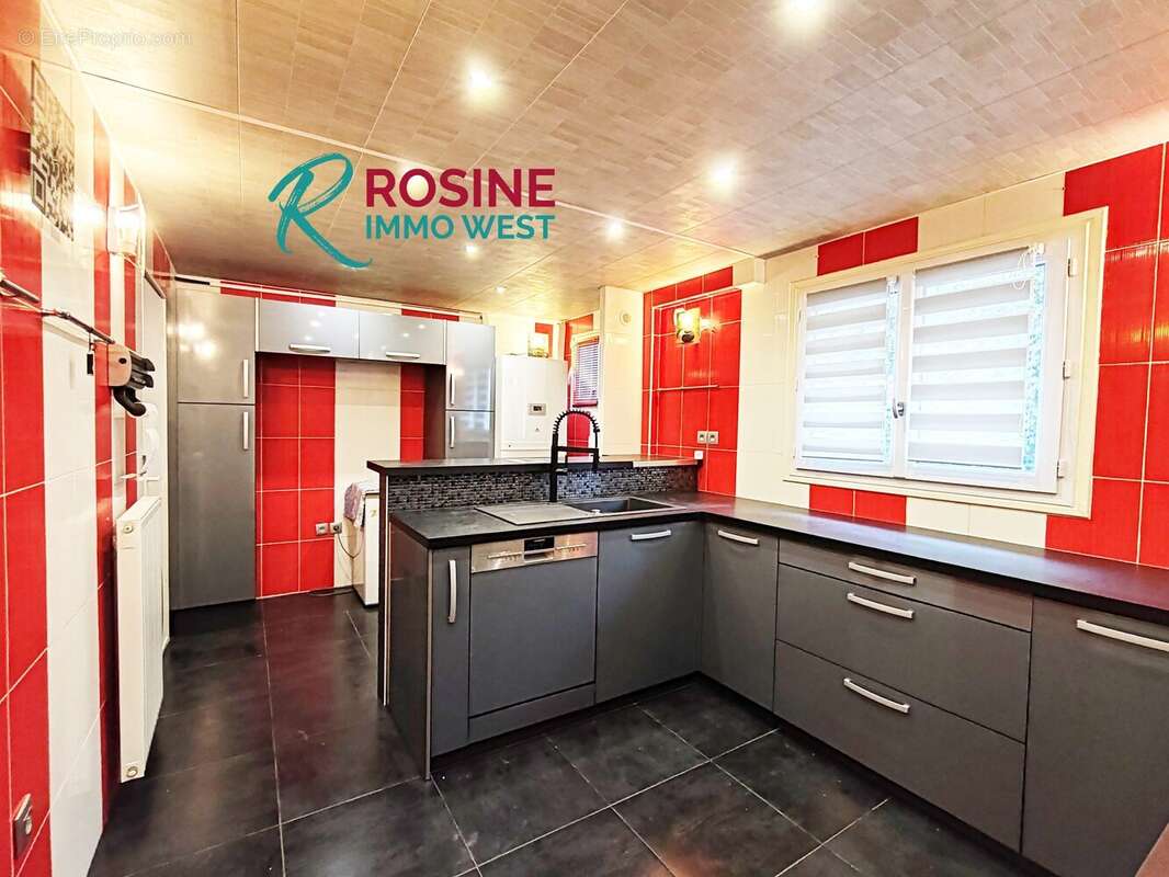 Maison à COURCOURONNES