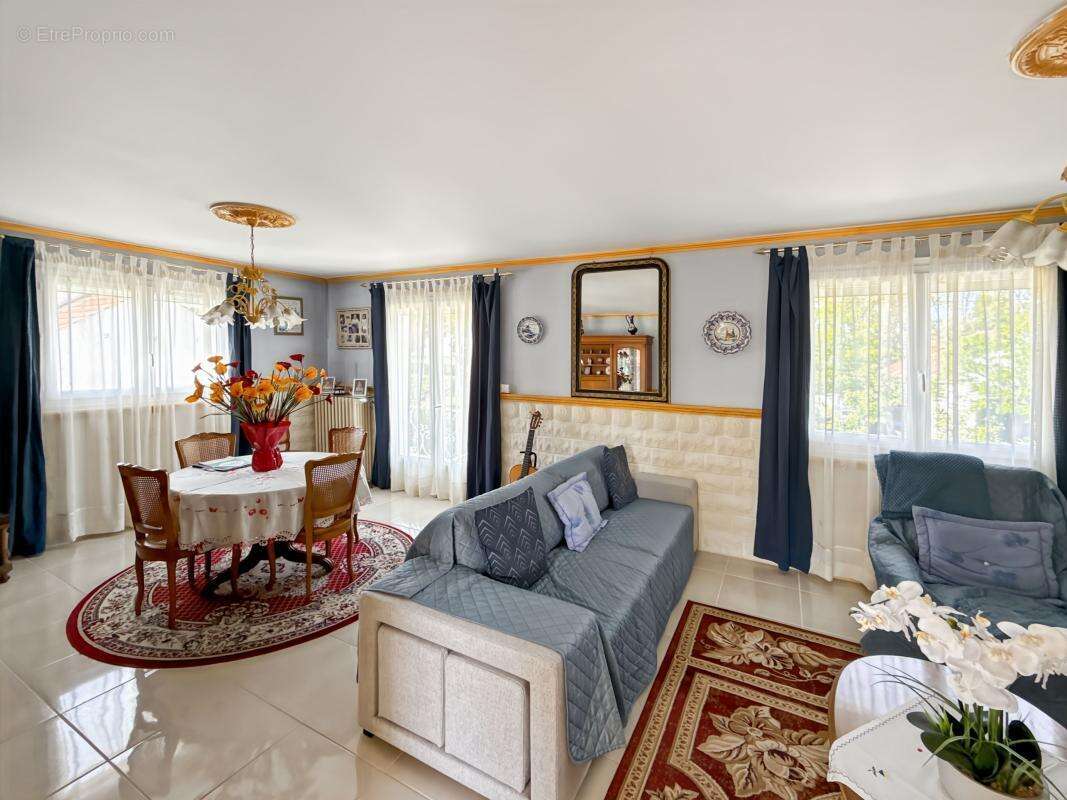 Maison à MARDIE