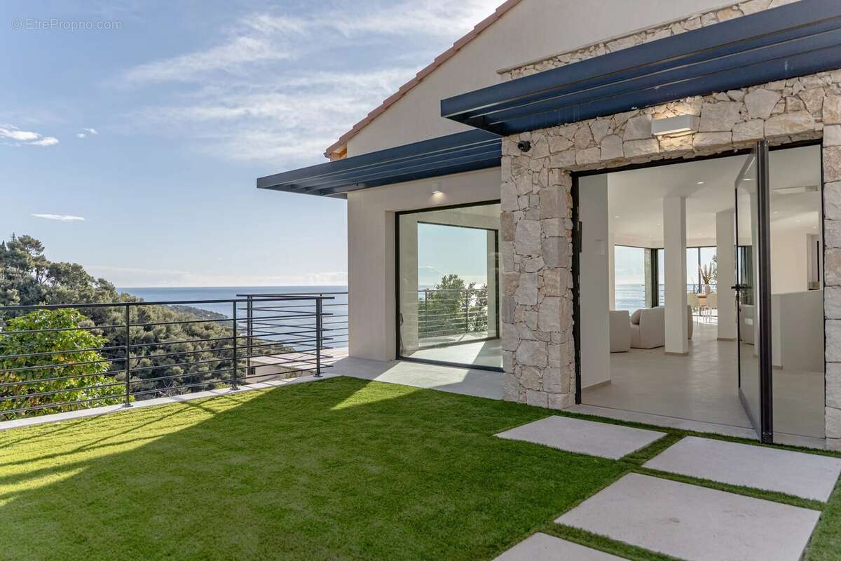 Maison à ROQUEBRUNE-CAP-MARTIN