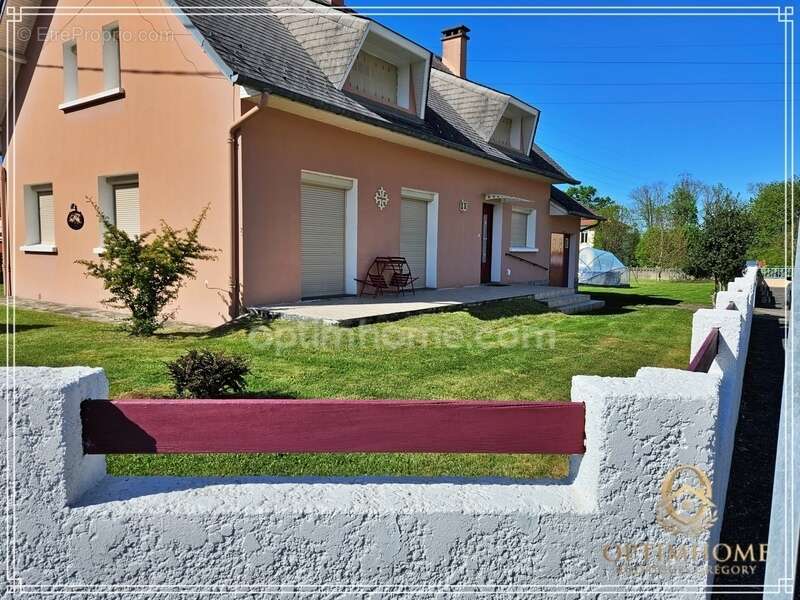 Une maison familiale où chaque espace raconte une histoire - A vendre 6 pièces LANNEMEZAN (65) - photo 14