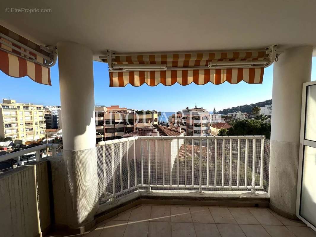 Appartement à ROQUEBRUNE-CAP-MARTIN
