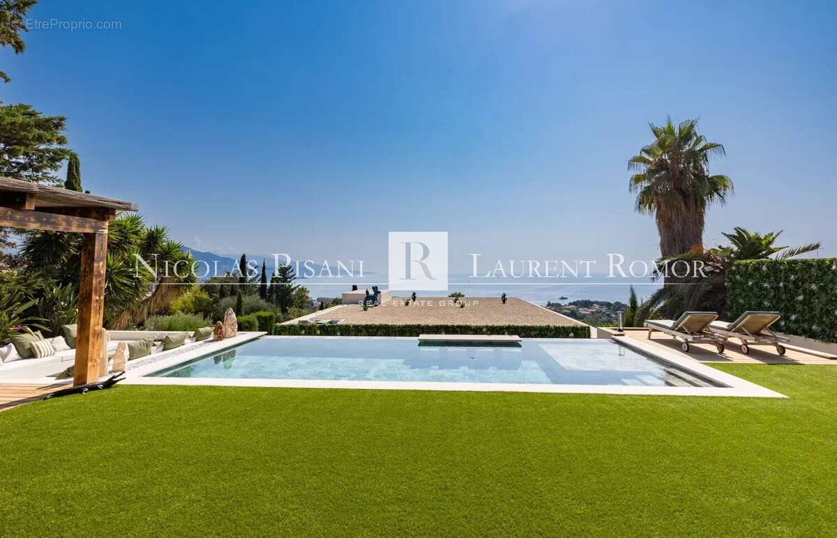 Maison à ROQUEBRUNE-CAP-MARTIN