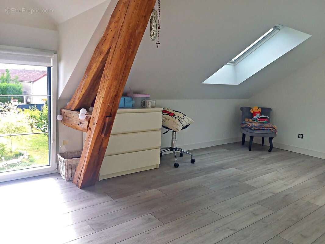 Maison à MONTIGNY-LENCOUP