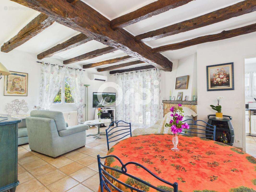 Maison à MANDELIEU-LA-NAPOULE