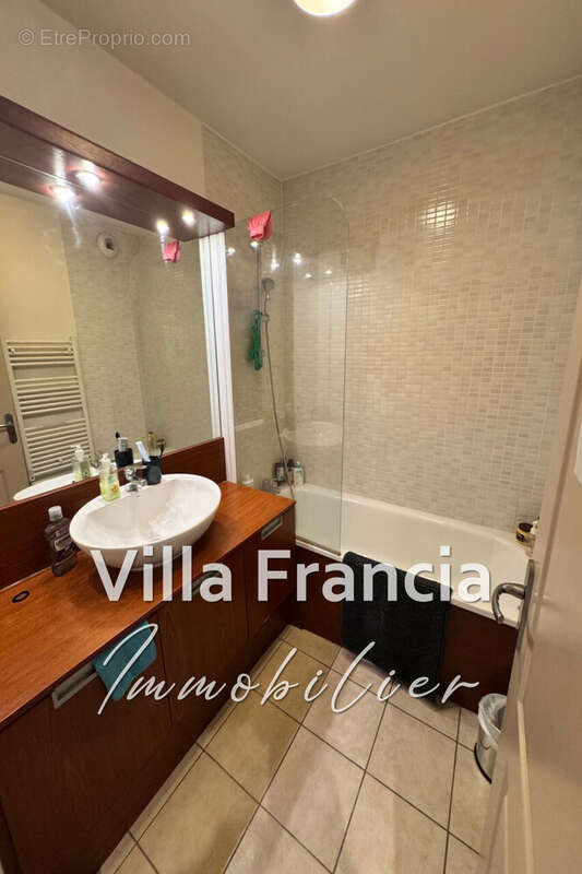 Appartement à MANDELIEU-LA-NAPOULE