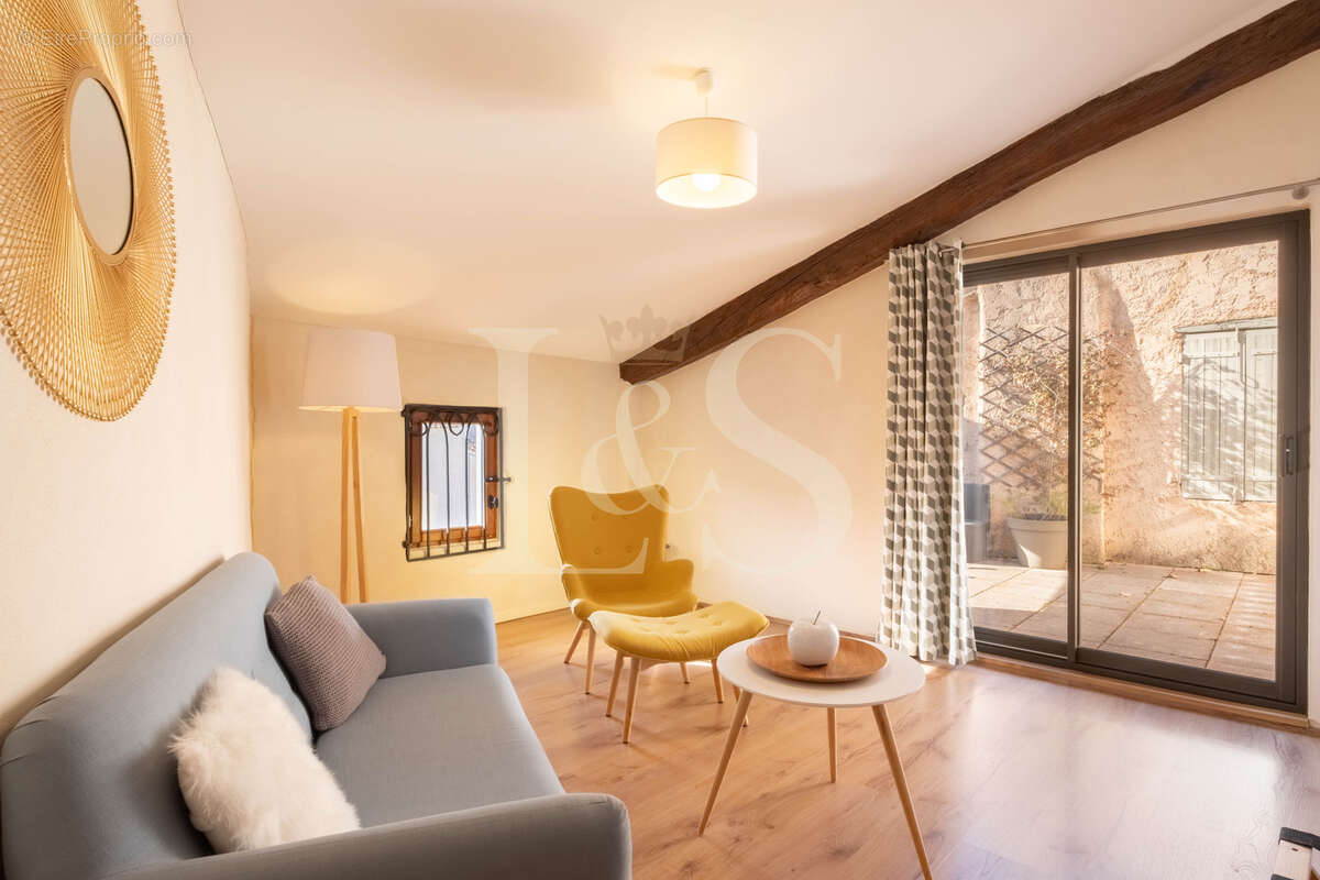 Maison à BUIS-LES-BARONNIES