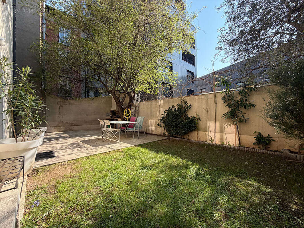 Maison à IVRY-SUR-SEINE