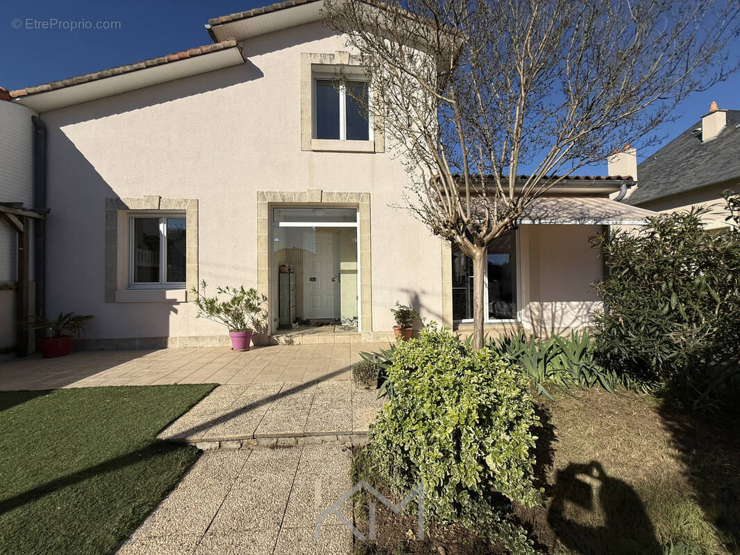 Maison à POITIERS