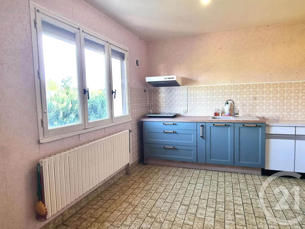 Maison 150 m² à Jalognes  - photo 5