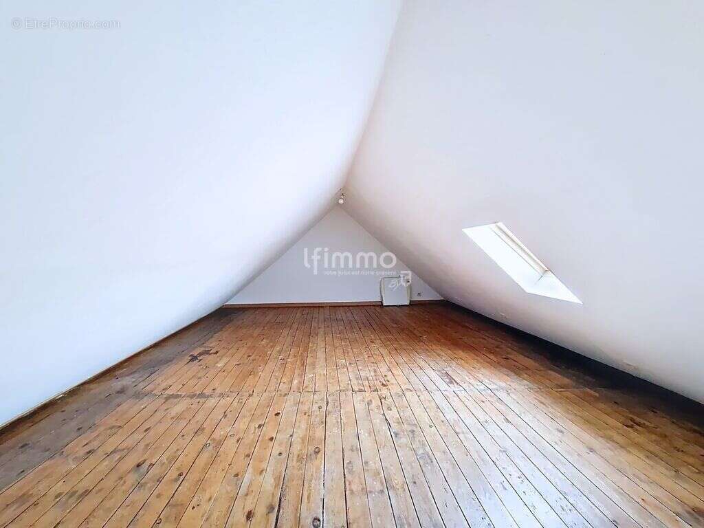 Maison à PONT-DE-BUIS-LES-QUIMERCH