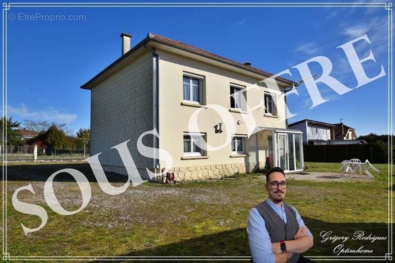 Maison à AVEZAC-PRAT-LAHITTE