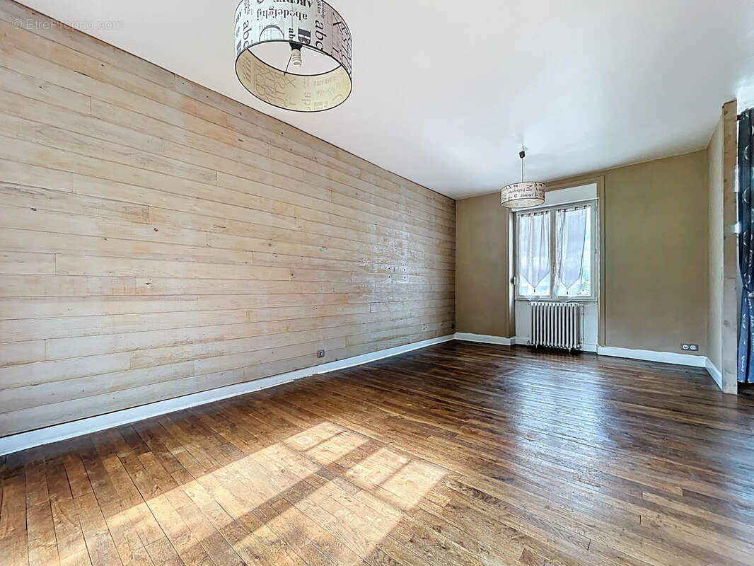 Maison à BRIVE-LA-GAILLARDE