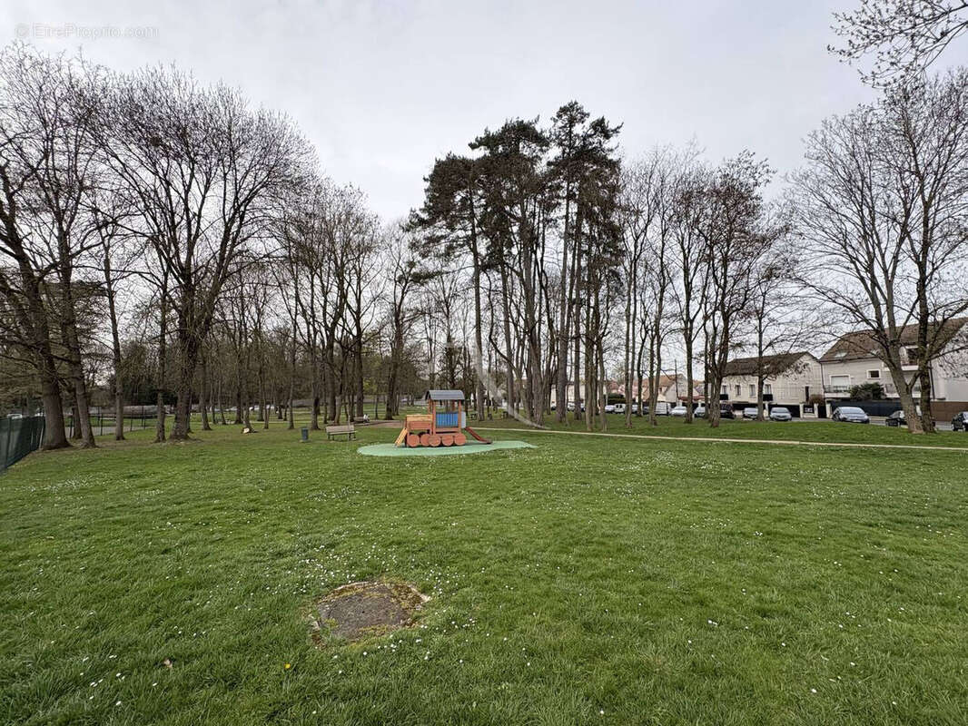 Appartement à OZOIR-LA-FERRIERE