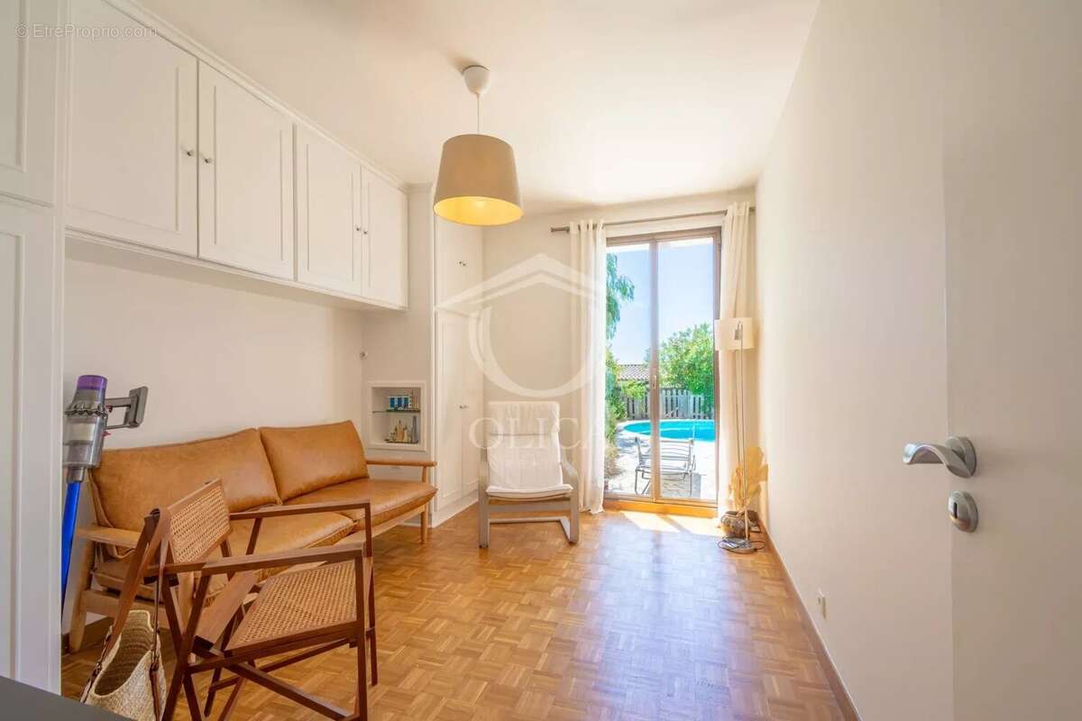 Maison à VILLENEUVE-LOUBET