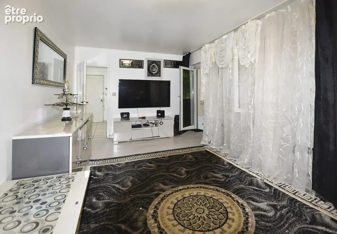 Appartement T4 lumineux de 79 m² avec 2 balcons - déal investisseur - Proche Faculté de Médecine - photo 2