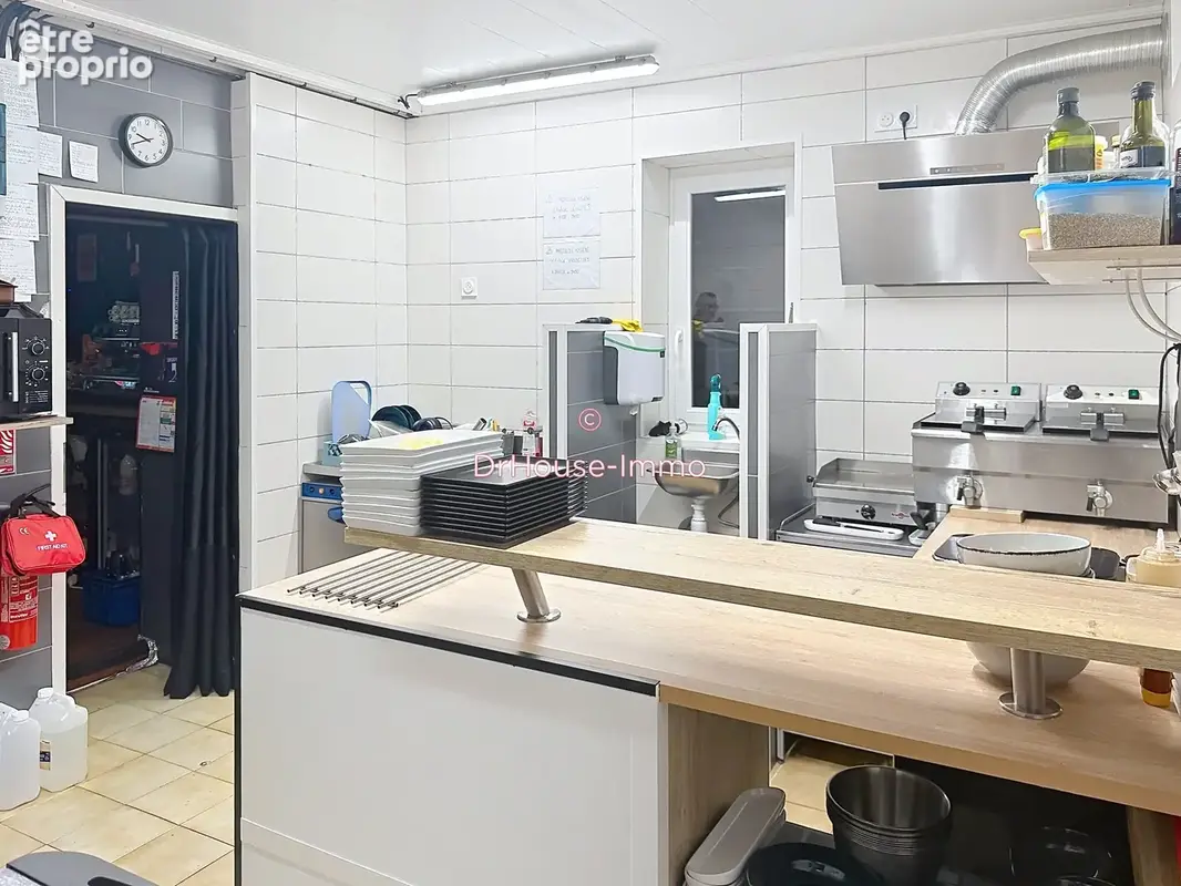 Commerce 158 m² à vendre à Creysse (24100) - photo 7