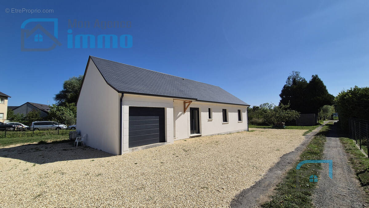 Maison à MEHUN-SUR-YEVRE