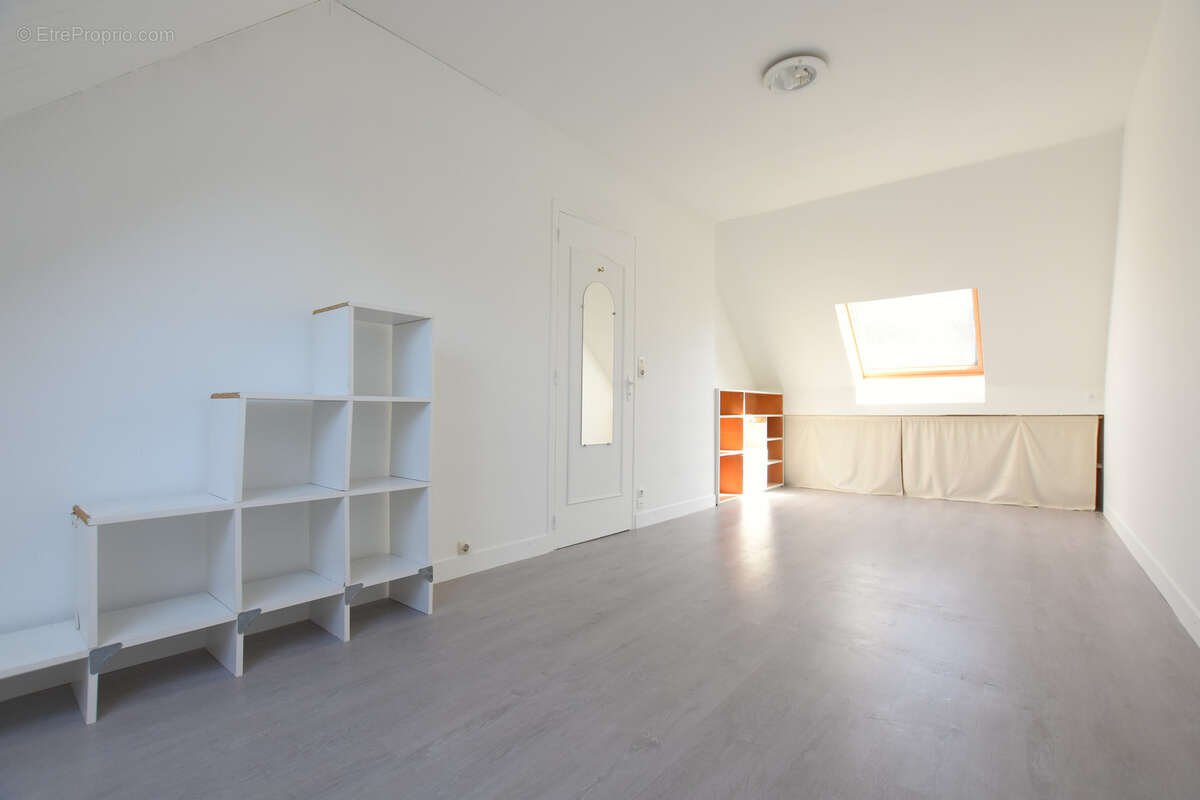 Maison à LES ESSARTS-LE-ROI