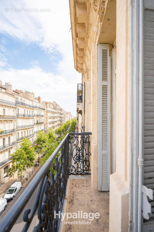 Appartement à MARSEILLE-1E