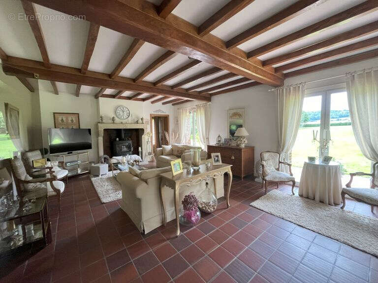 Maison à VIEIL-HESDIN