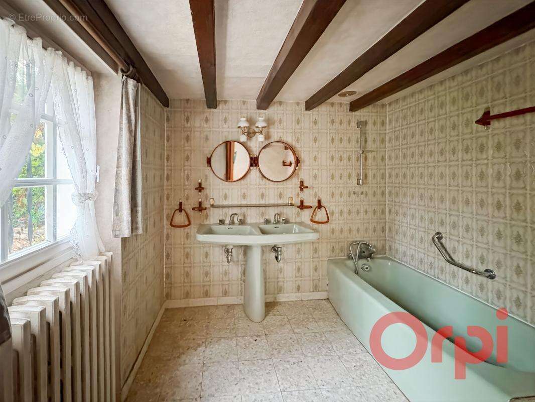 Maison à GERMIGNY-L'EXEMPT