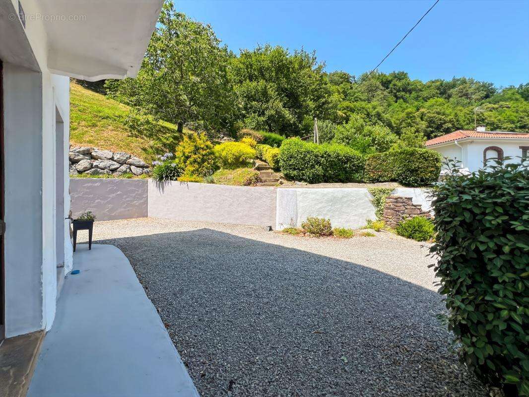 Maison à SAINT-ETIENNE-DE-BAIGORRY