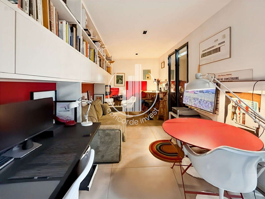 Appartement à PARIS-19E