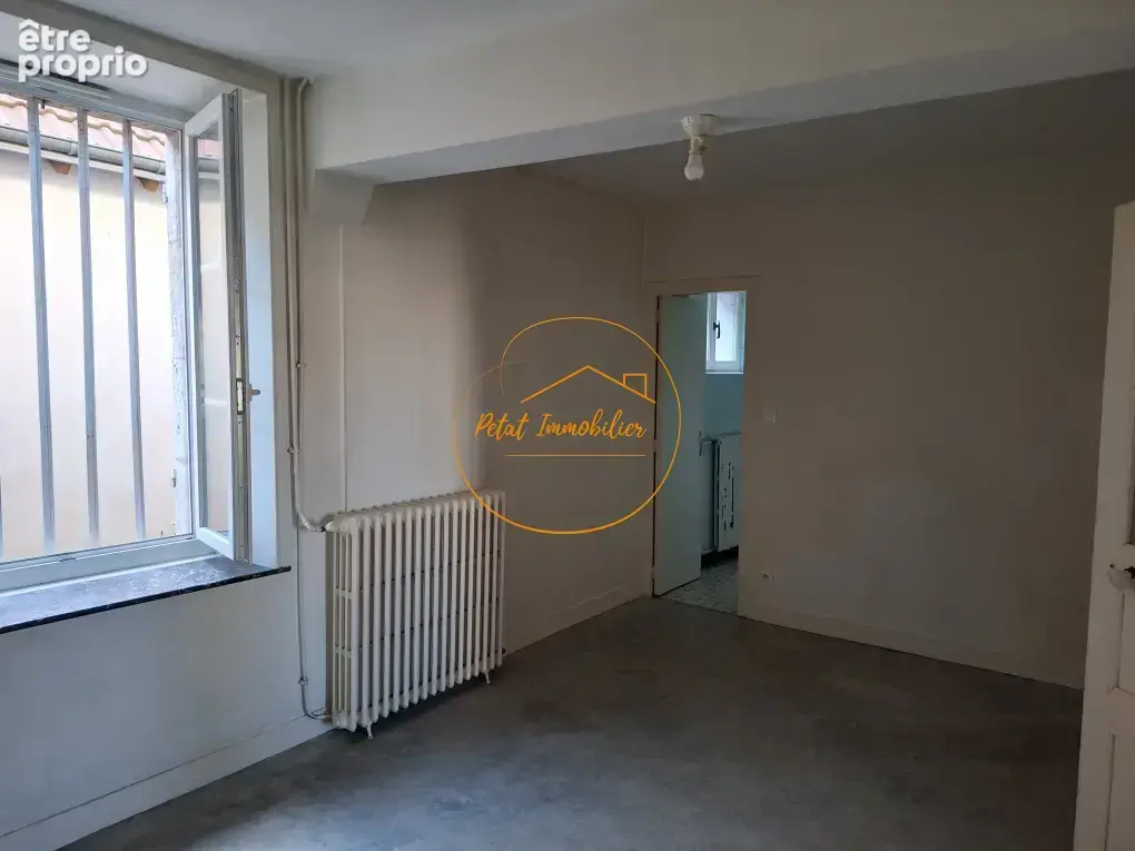 Maison de village avec dépendances et beau potentiel d’aménagement - photo 5