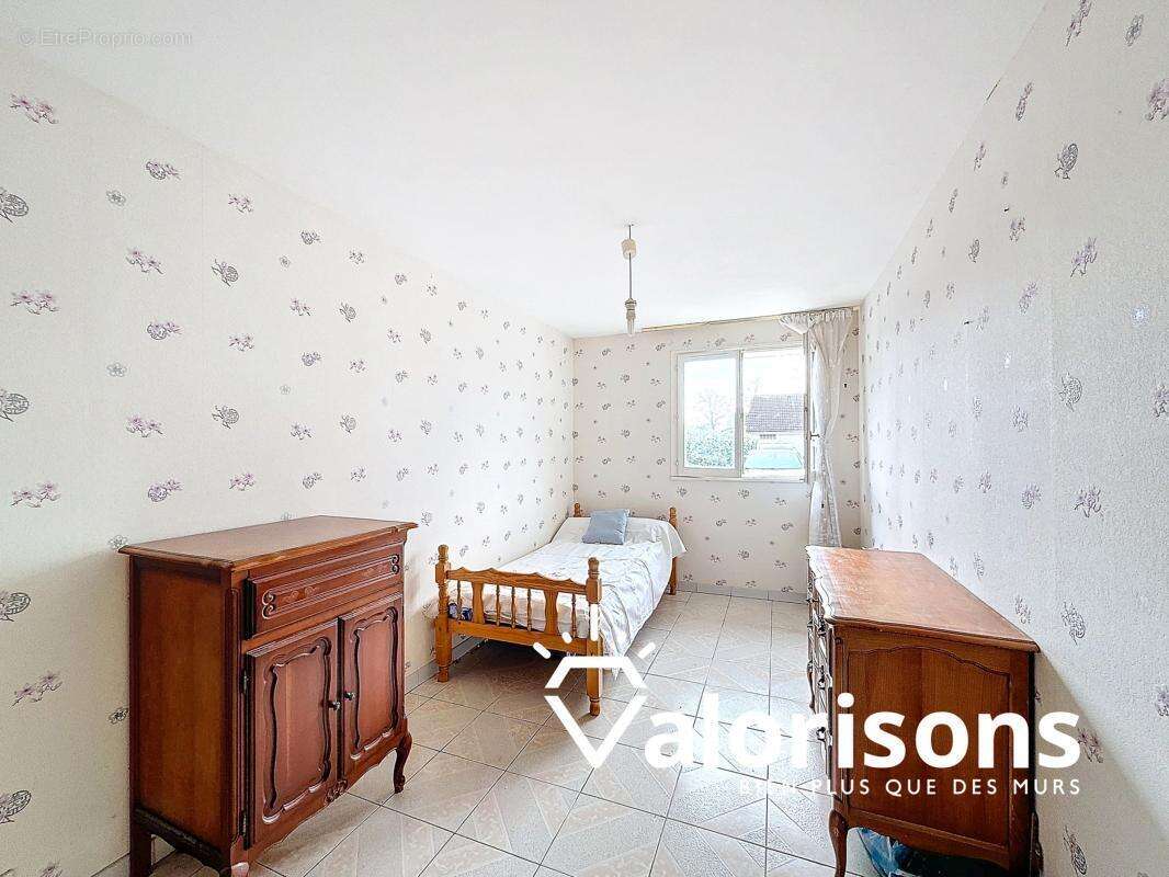 Maison à MEYZIEU