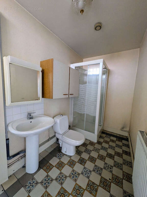 Appartement à LE COTEAU