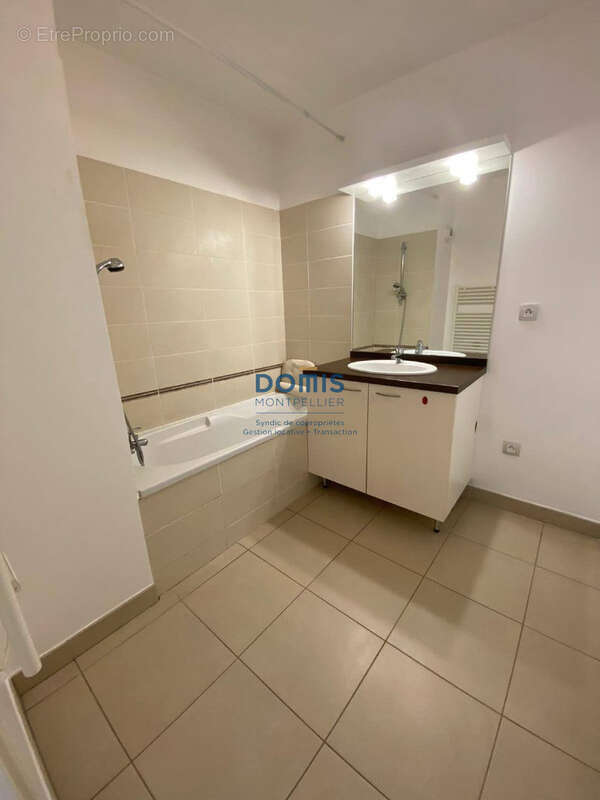 Appartement à CASTELNAU-LE-LEZ