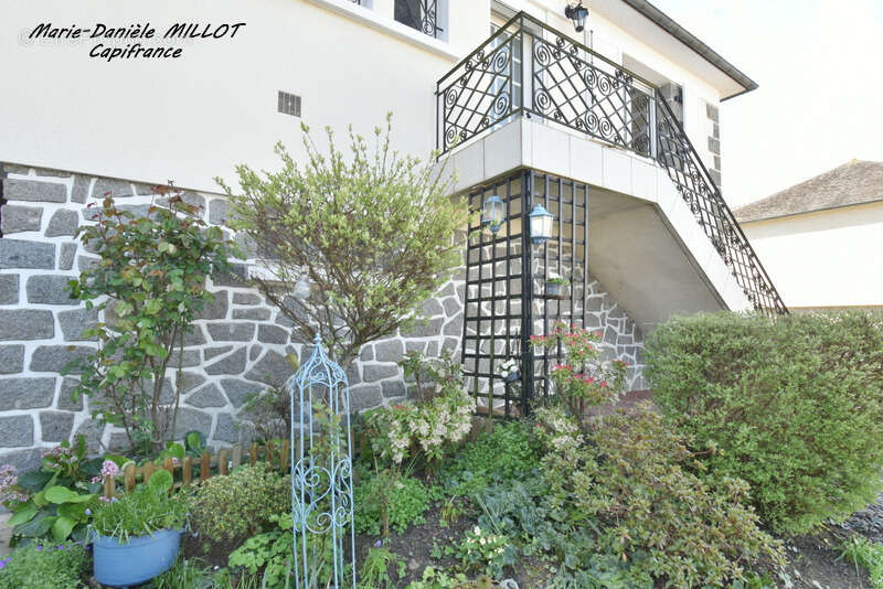 Maison à BONCHAMP-LES-LAVAL