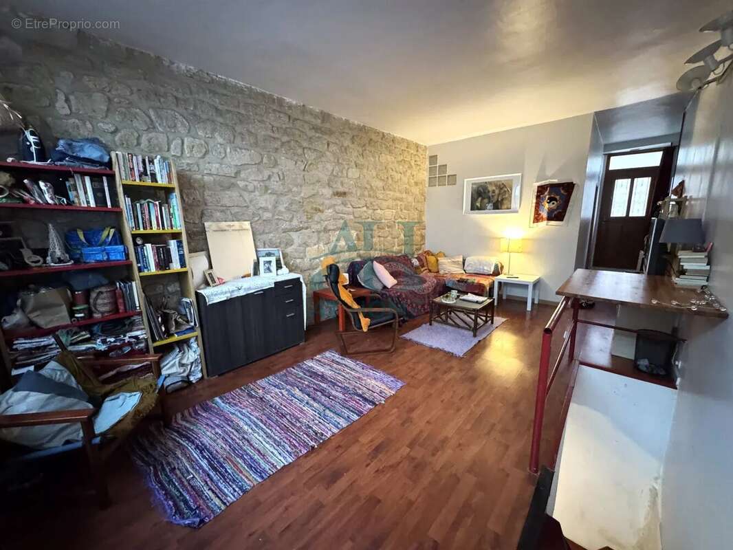 Appartement à PARIS-10E