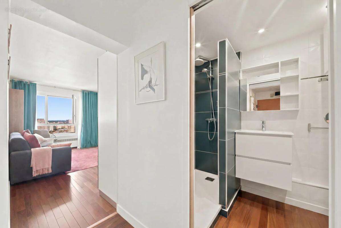 Appartement 2 pièces de 35 m² situé - Paris 13 - photo 8