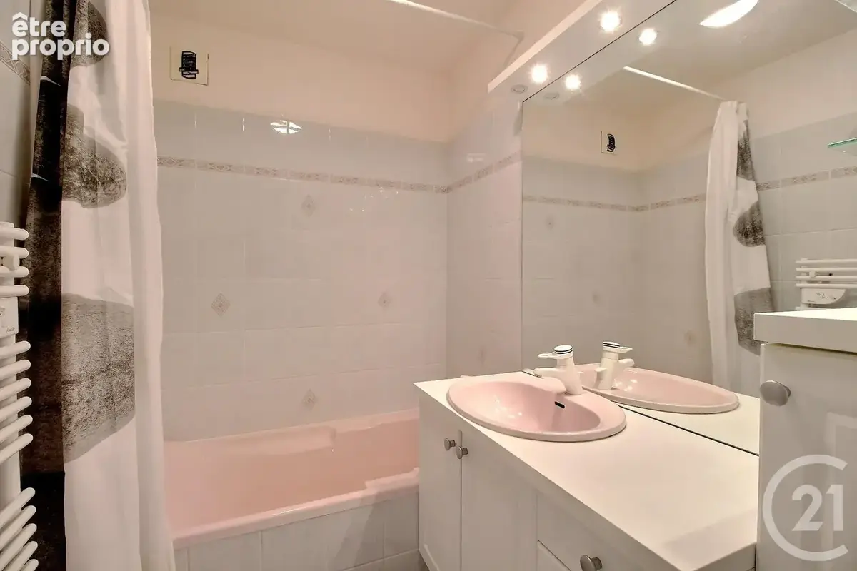 Appartement 93 m² à Thonon-Les-Bains  - photo 4