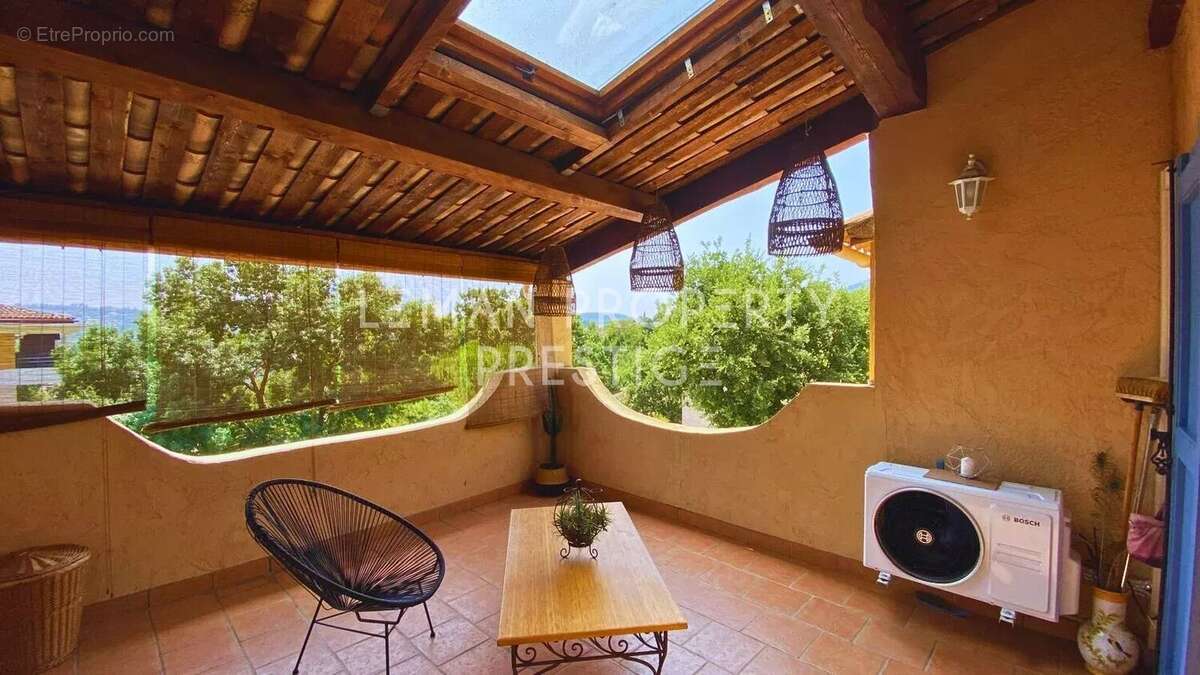 Maison à PEYMEINADE