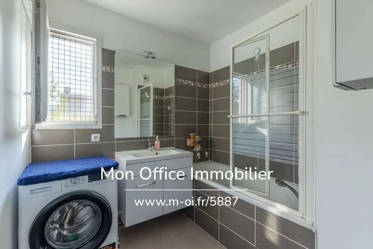 Appartement à MARSEILLE-11E