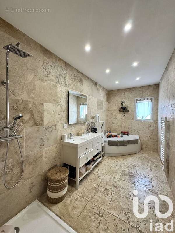 Photo 8 - Maison à SAINT-GILLES