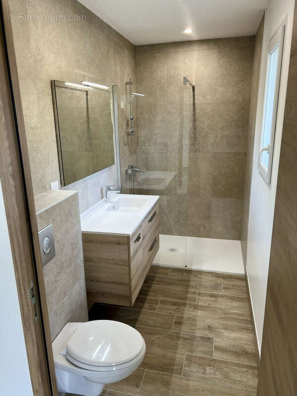 Maison à LES GRANGES-GONTARDES