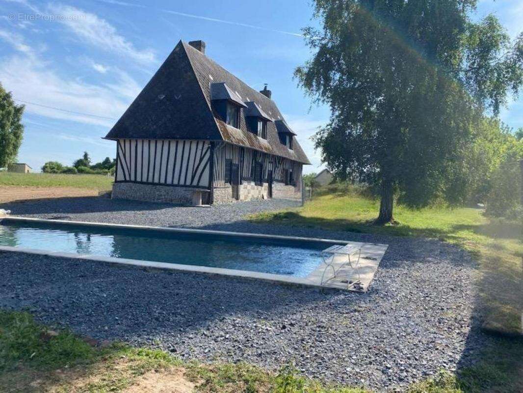 Maison à NEUVILLE-SUR-AUTHOU