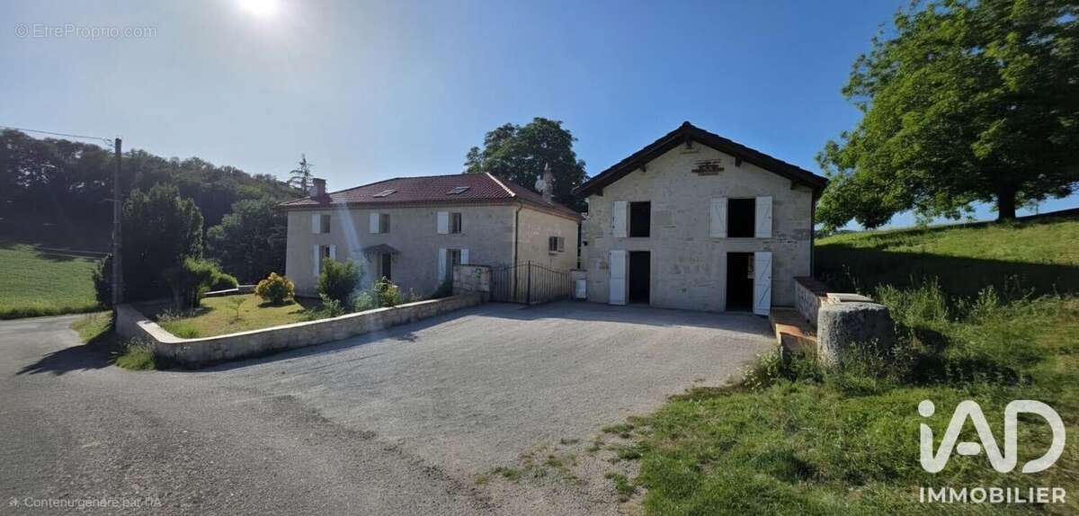 Photo 2 - Maison à PONT-DU-CASSE