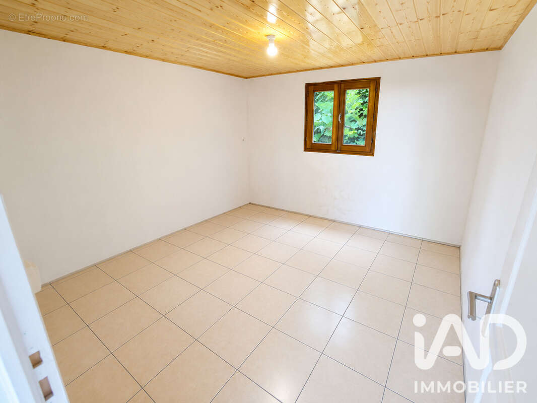 Maison 72 m² à Petite-Ile  - photo 4