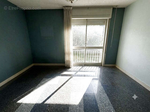 Appartement t4 87 m2 env avec balcons a vendre proche centre aix en provence - photo 6