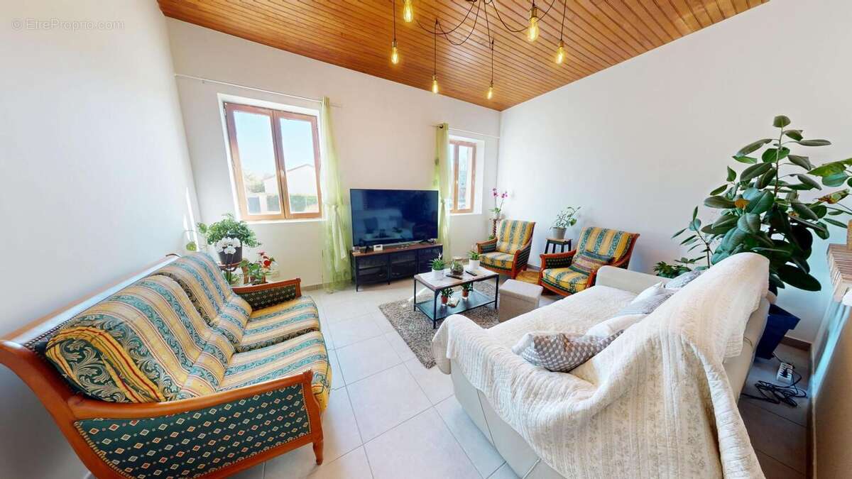 Photo 5 - Maison à GRIGNY