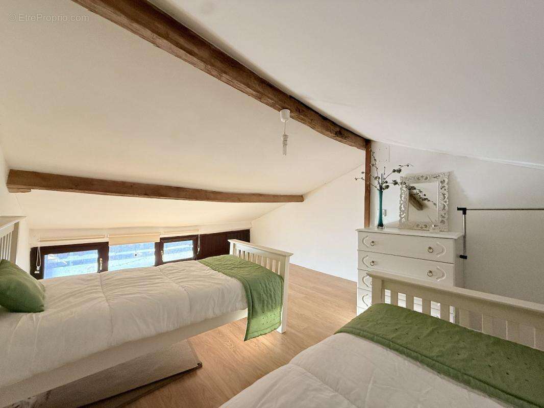 Maison à GRASSAC
