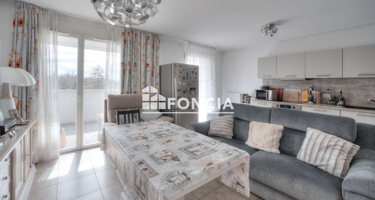 Appartement à SAINT-GENIS-POUILLY