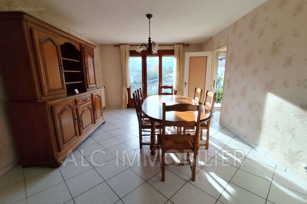 Maison à FRESNAY-SUR-SARTHE