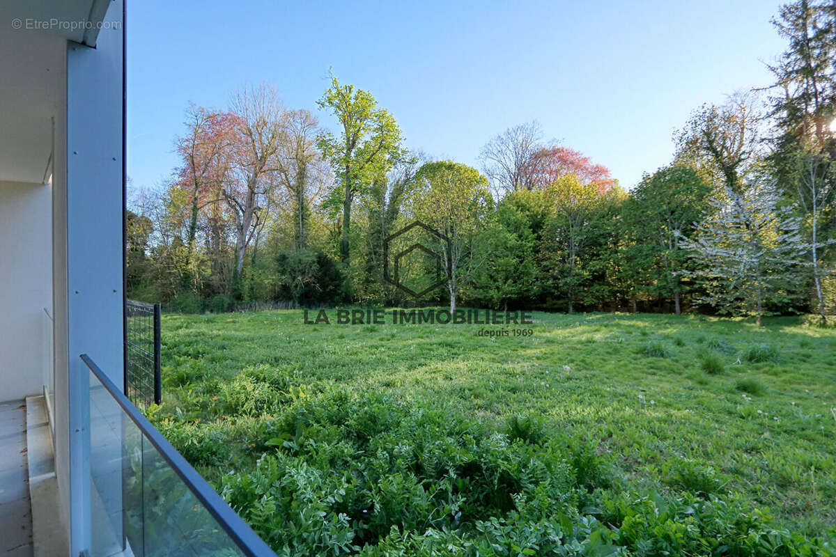 Appartement à RUBELLES